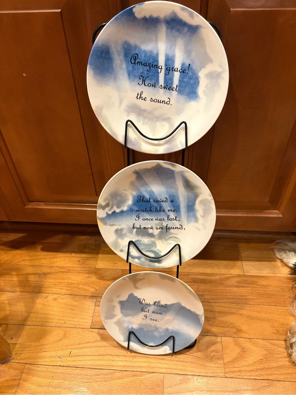 Blue and White Decorative Stoneware Plate Set with Inspirational Text